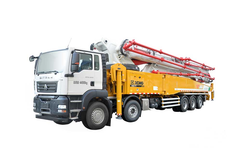 CONCRETE PUMP TRUCK